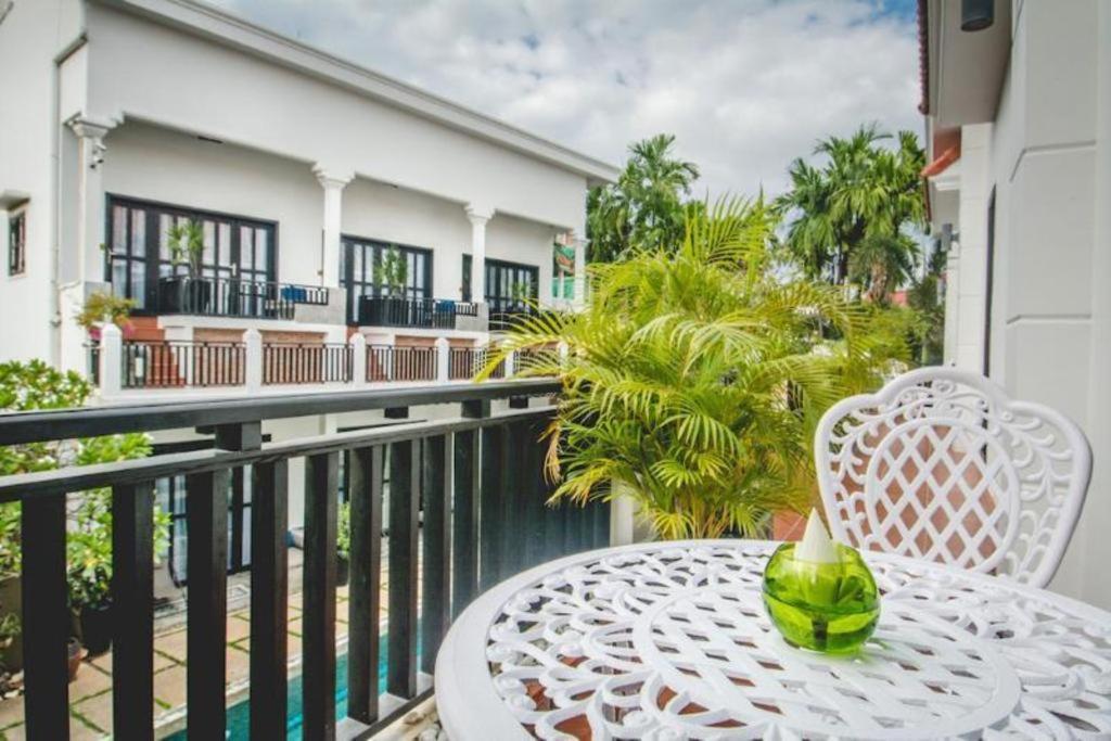 Mulberry Hotel Siem Reap Bagian luar foto